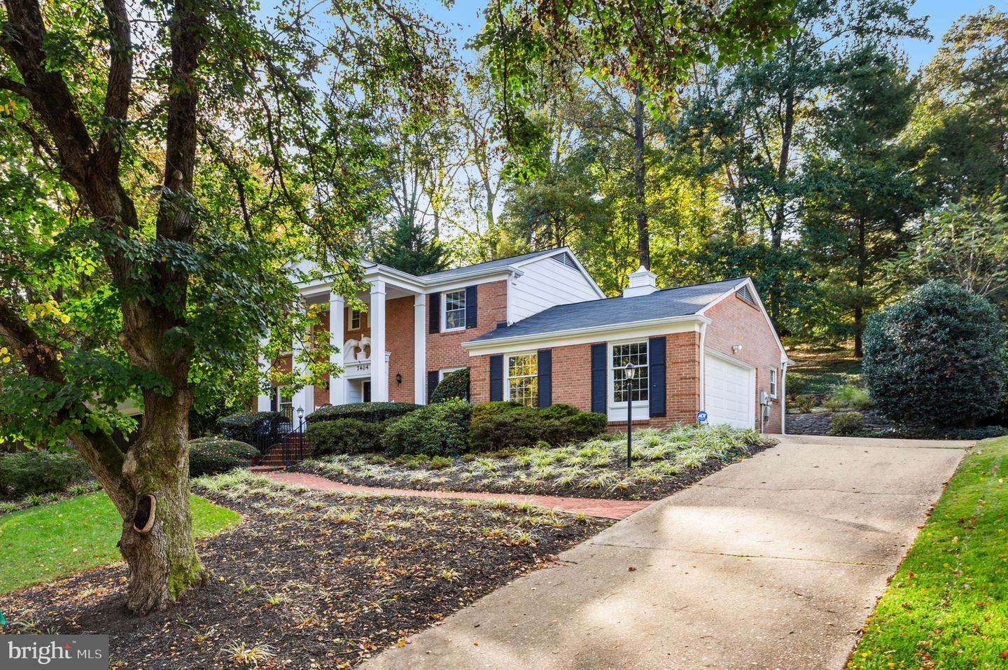 7404 RIPPON RD, ALEXANDRIA, Virginia 22307, 4 Bedrooms Bedrooms, ,2 BathroomsBathrooms,Residential,For sale,7404 RIPPON RD,VAFX2275190 MLS # VAFX2275190 7404 RIPPON RD, ALEXANDRIA, Virginia 22307, 4 Bedrooms Bedrooms, ,2 BathroomsBathrooms,Residential,For sale,7404 RIPPON RD,VAFX2275190 MLS # VAFX2275190