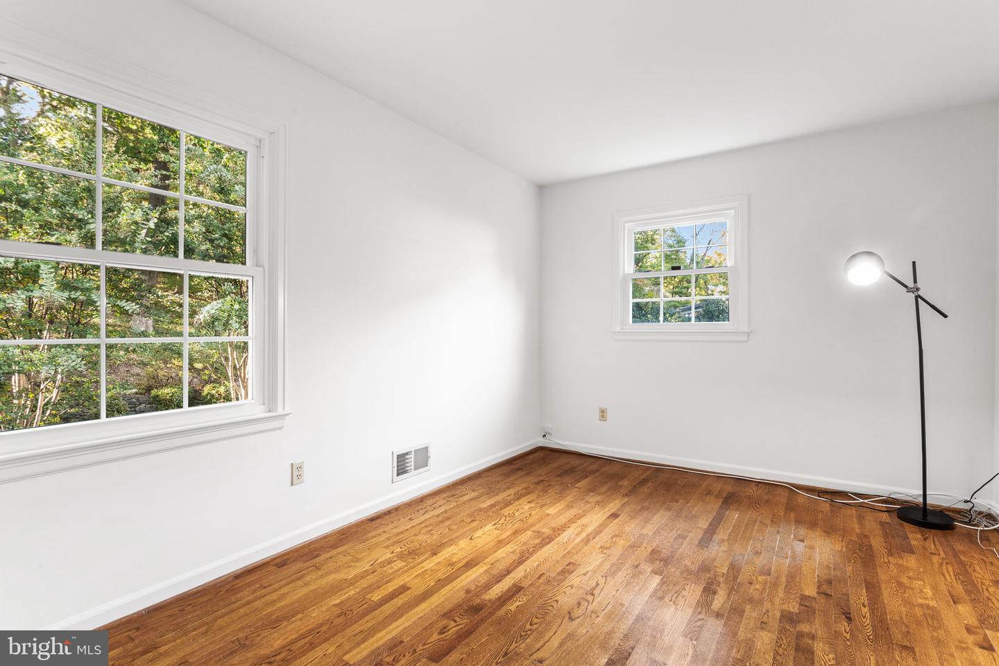 7404 RIPPON RD, ALEXANDRIA, Virginia 22307, 4 Bedrooms Bedrooms, ,2 BathroomsBathrooms,Residential,For sale,7404 RIPPON RD,VAFX2275190 MLS # VAFX2275190 7404 RIPPON RD, ALEXANDRIA, Virginia 22307, 4 Bedrooms Bedrooms, ,2 BathroomsBathrooms,Residential,For sale,7404 RIPPON RD,VAFX2275190 MLS # VAFX2275190