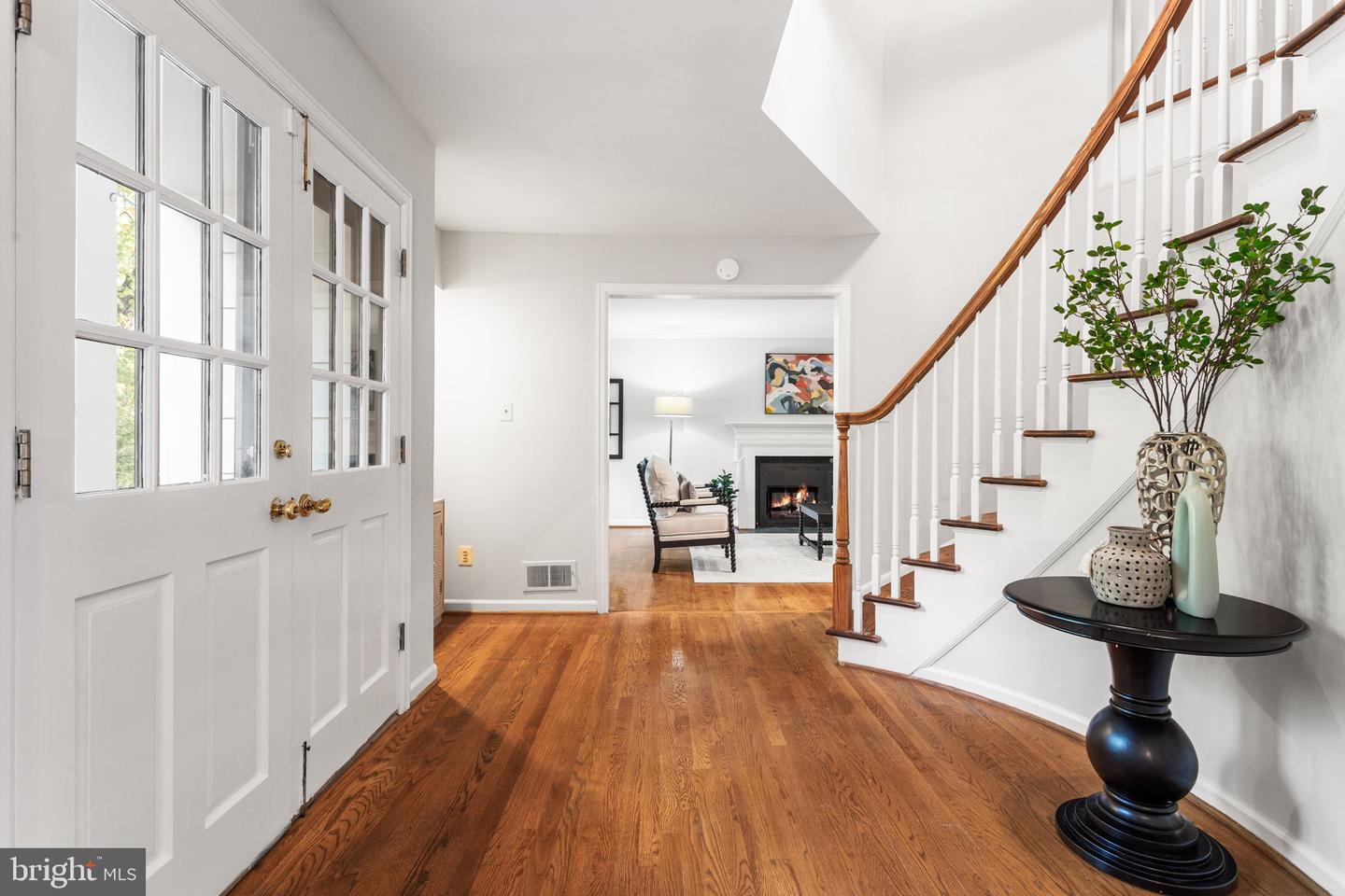7404 RIPPON RD, ALEXANDRIA, Virginia 22307, 4 Bedrooms Bedrooms, ,2 BathroomsBathrooms,Residential,For sale,7404 RIPPON RD,VAFX2275190 MLS # VAFX2275190 7404 RIPPON RD, ALEXANDRIA, Virginia 22307, 4 Bedrooms Bedrooms, ,2 BathroomsBathrooms,Residential,For sale,7404 RIPPON RD,VAFX2275190 MLS # VAFX2275190