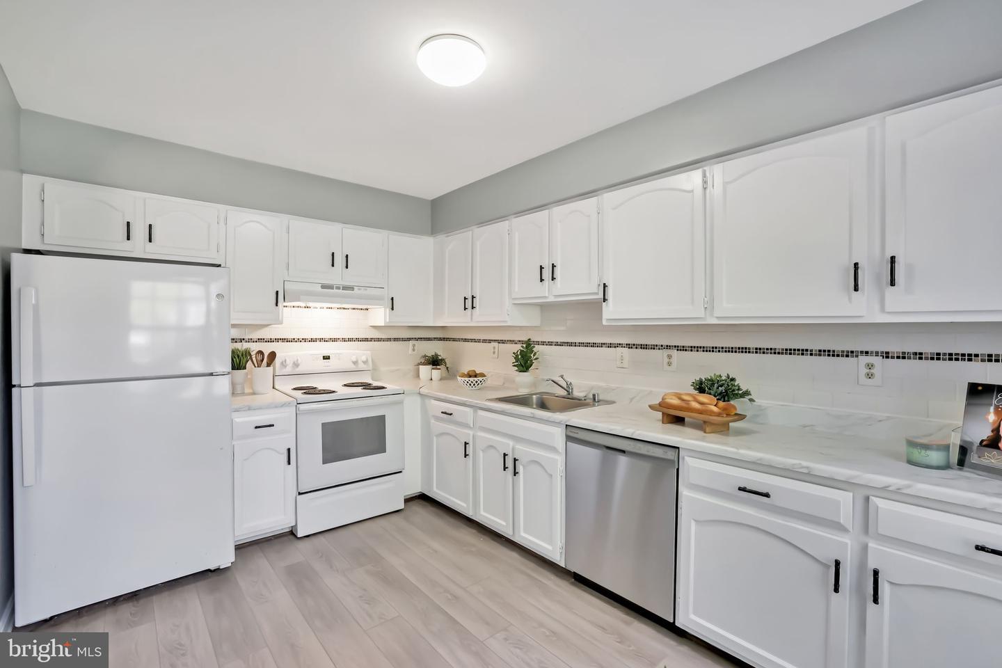6143 GREEN HOLLOW CT, SPRINGFIELD, Virginia 22152, 3 Bedrooms Bedrooms, ,3 BathroomsBathrooms,Residential,For sale,6143 GREEN HOLLOW CT,VAFX2275226 MLS # VAFX2275226 6143 GREEN HOLLOW CT, SPRINGFIELD, Virginia 22152, 3 Bedrooms Bedrooms, ,3 BathroomsBathrooms,Residential,For sale,6143 GREEN HOLLOW CT,VAFX2275226 MLS # VAFX2275226