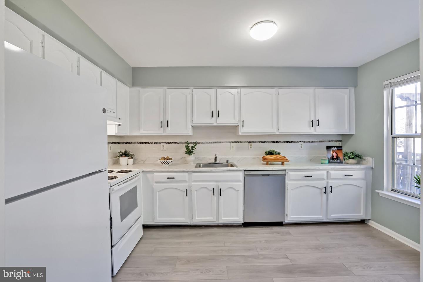 6143 GREEN HOLLOW CT, SPRINGFIELD, Virginia 22152, 3 Bedrooms Bedrooms, ,3 BathroomsBathrooms,Residential,For sale,6143 GREEN HOLLOW CT,VAFX2275226 MLS # VAFX2275226 6143 GREEN HOLLOW CT, SPRINGFIELD, Virginia 22152, 3 Bedrooms Bedrooms, ,3 BathroomsBathrooms,Residential,For sale,6143 GREEN HOLLOW CT,VAFX2275226 MLS # VAFX2275226