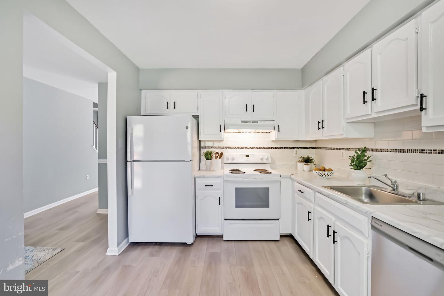 6143 GREEN HOLLOW CT, SPRINGFIELD, Virginia 22152, 3 Bedrooms Bedrooms, ,3 BathroomsBathrooms,Residential,For sale,6143 GREEN HOLLOW CT,VAFX2275226 MLS # VAFX2275226 6143 GREEN HOLLOW CT, SPRINGFIELD, Virginia 22152, 3 Bedrooms Bedrooms, ,3 BathroomsBathrooms,Residential,For sale,6143 GREEN HOLLOW CT,VAFX2275226 MLS # VAFX2275226