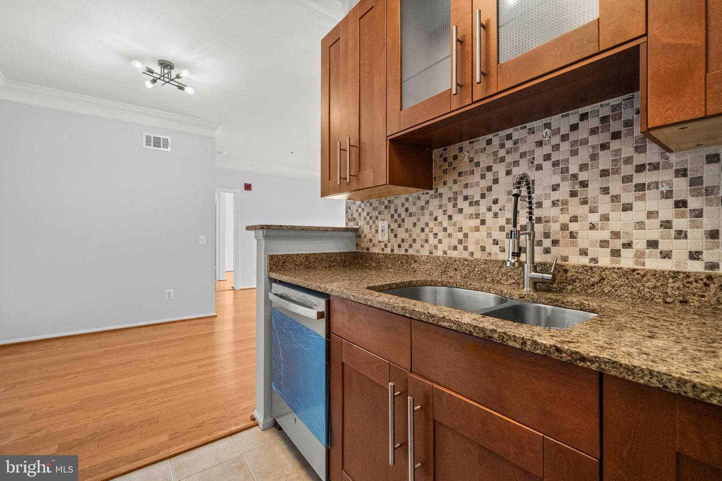1570 SPRING GATE DR #7213, MCLEAN, Virginia 22102, 2 Bedrooms Bedrooms, 6 Rooms Rooms,2 BathroomsBathrooms,Residential,For sale,1570 SPRING GATE DR #7213,VAFX2275236 MLS # VAFX2275236 1570 SPRING GATE DR #7213, MCLEAN, Virginia 22102, 2 Bedrooms Bedrooms, 6 Rooms Rooms,2 BathroomsBathrooms,Residential,For sale,1570 SPRING GATE DR #7213,VAFX2275236 MLS # VAFX2275236