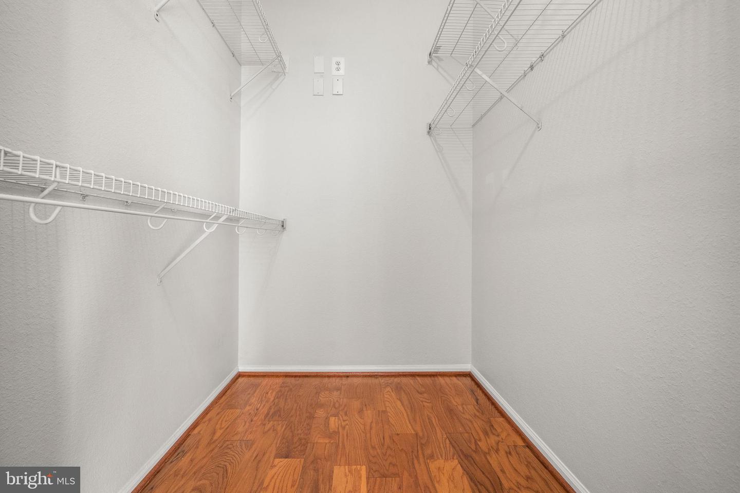 1570 SPRING GATE DR #7213, MCLEAN, Virginia 22102, 2 Bedrooms Bedrooms, 6 Rooms Rooms,2 BathroomsBathrooms,Residential,For sale,1570 SPRING GATE DR #7213,VAFX2275236 MLS # VAFX2275236 1570 SPRING GATE DR #7213, MCLEAN, Virginia 22102, 2 Bedrooms Bedrooms, 6 Rooms Rooms,2 BathroomsBathrooms,Residential,For sale,1570 SPRING GATE DR #7213,VAFX2275236 MLS # VAFX2275236