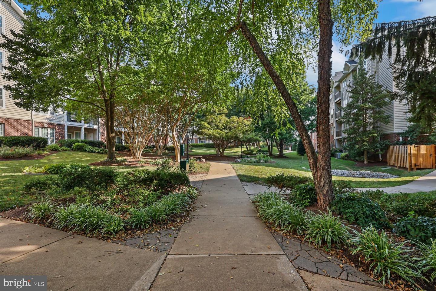 1570 SPRING GATE DR #7213, MCLEAN, Virginia 22102, 2 Bedrooms Bedrooms, 6 Rooms Rooms,2 BathroomsBathrooms,Residential,For sale,1570 SPRING GATE DR #7213,VAFX2275236 MLS # VAFX2275236 1570 SPRING GATE DR #7213, MCLEAN, Virginia 22102, 2 Bedrooms Bedrooms, 6 Rooms Rooms,2 BathroomsBathrooms,Residential,For sale,1570 SPRING GATE DR #7213,VAFX2275236 MLS # VAFX2275236