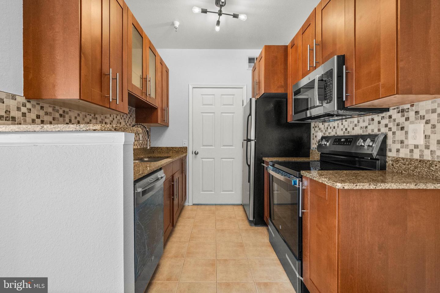 1570 SPRING GATE DR #7213, MCLEAN, Virginia 22102, 2 Bedrooms Bedrooms, 6 Rooms Rooms,2 BathroomsBathrooms,Residential,For sale,1570 SPRING GATE DR #7213,VAFX2275236 MLS # VAFX2275236 1570 SPRING GATE DR #7213, MCLEAN, Virginia 22102, 2 Bedrooms Bedrooms, 6 Rooms Rooms,2 BathroomsBathrooms,Residential,For sale,1570 SPRING GATE DR #7213,VAFX2275236 MLS # VAFX2275236