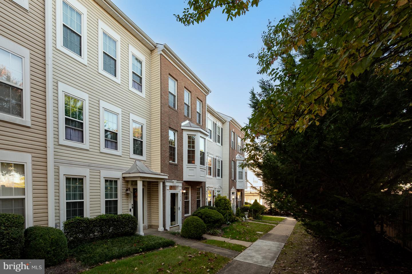 5818 COWLING CT, ALEXANDRIA, Virginia 22304, 3 Bedrooms Bedrooms, ,3 BathroomsBathrooms,Residential,For sale,5818 COWLING CT,VAAX2050984 MLS # VAAX2050984 5818 COWLING CT, ALEXANDRIA, Virginia 22304, 3 Bedrooms Bedrooms, ,3 BathroomsBathrooms,Residential,For sale,5818 COWLING CT,VAAX2050984 MLS # VAAX2050984