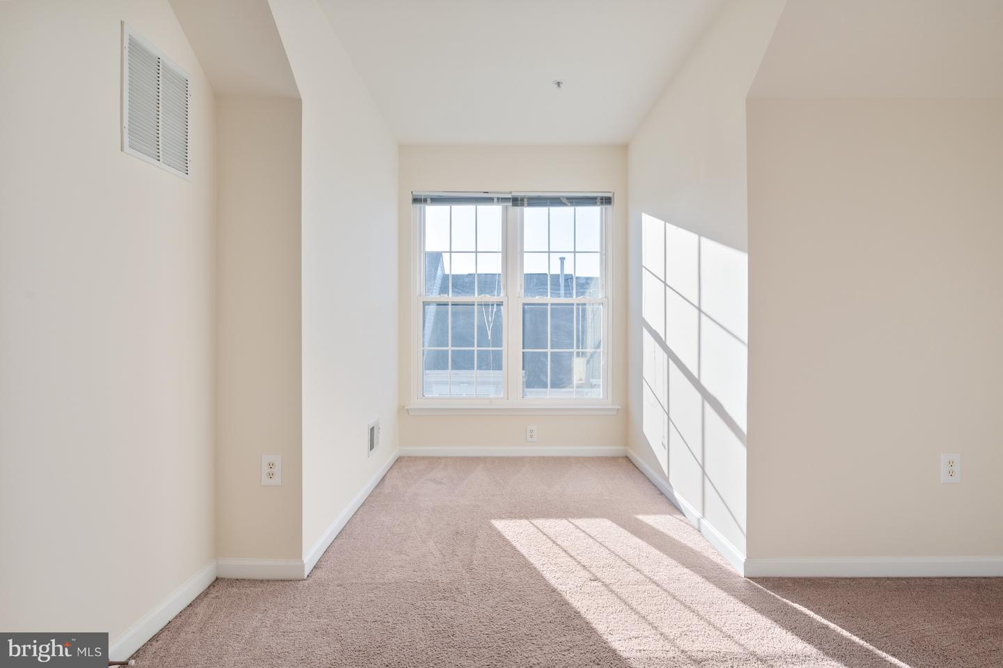 5818 COWLING CT, ALEXANDRIA, Virginia 22304, 3 Bedrooms Bedrooms, ,3 BathroomsBathrooms,Residential,For sale,5818 COWLING CT,VAAX2050984 MLS # VAAX2050984 5818 COWLING CT, ALEXANDRIA, Virginia 22304, 3 Bedrooms Bedrooms, ,3 BathroomsBathrooms,Residential,For sale,5818 COWLING CT,VAAX2050984 MLS # VAAX2050984