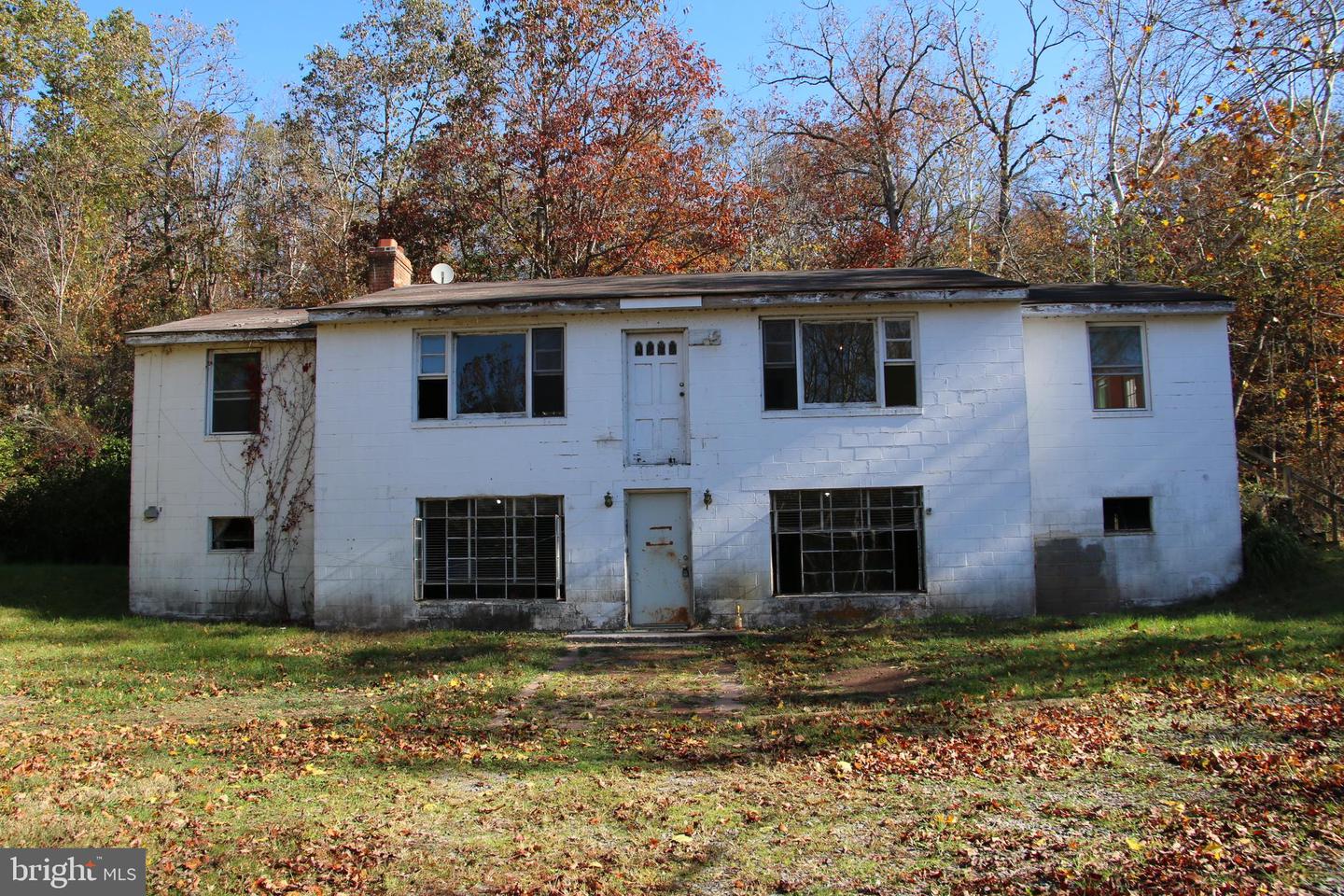 859 BRUSH CREEK, WINCHESTER, Virginia 22603, 3 Bedrooms Bedrooms, ,1 BathroomBathrooms,Residential,For sale,859 BRUSH CREEK,VAFV2037510 MLS # VAFV2037510 859 BRUSH CREEK, WINCHESTER, Virginia 22603, 3 Bedrooms Bedrooms, ,1 BathroomBathrooms,Residential,For sale,859 BRUSH CREEK,VAFV2037510 MLS # VAFV2037510