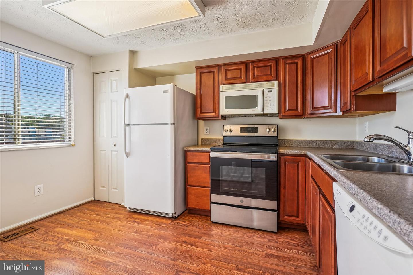 14740 WINDING LOOP, WOODBRIDGE, Virginia 22191, 3 Bedrooms Bedrooms, 12 Rooms Rooms,1 BathroomBathrooms,Residential,For sale,14740 WINDING LOOP,VAPW2106346 MLS # VAPW2106346 14740 WINDING LOOP, WOODBRIDGE, Virginia 22191, 3 Bedrooms Bedrooms, 12 Rooms Rooms,1 BathroomBathrooms,Residential,For sale,14740 WINDING LOOP,VAPW2106346 MLS # VAPW2106346