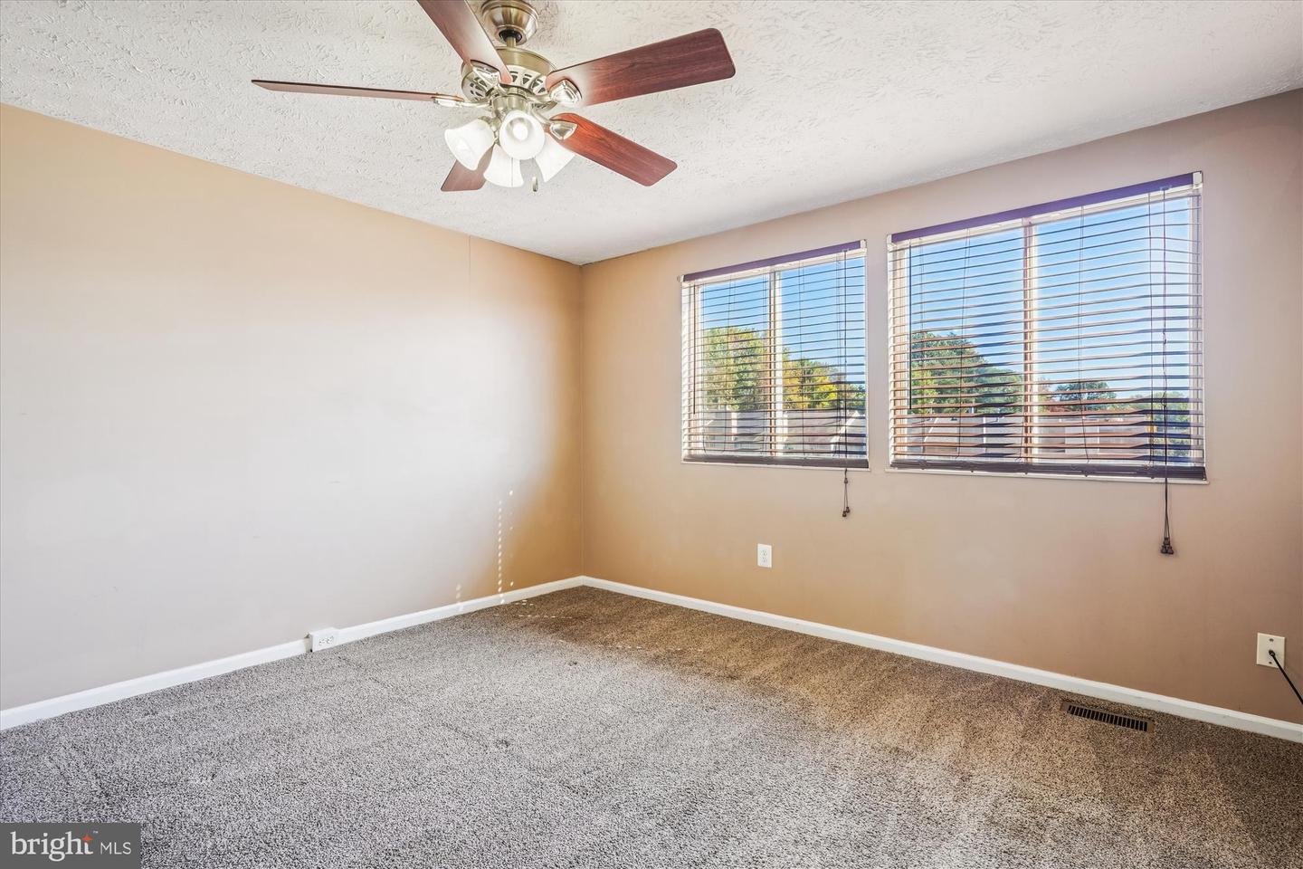 14740 WINDING LOOP, WOODBRIDGE, Virginia 22191, 3 Bedrooms Bedrooms, 12 Rooms Rooms,1 BathroomBathrooms,Residential,For sale,14740 WINDING LOOP,VAPW2106346 MLS # VAPW2106346 14740 WINDING LOOP, WOODBRIDGE, Virginia 22191, 3 Bedrooms Bedrooms, 12 Rooms Rooms,1 BathroomBathrooms,Residential,For sale,14740 WINDING LOOP,VAPW2106346 MLS # VAPW2106346