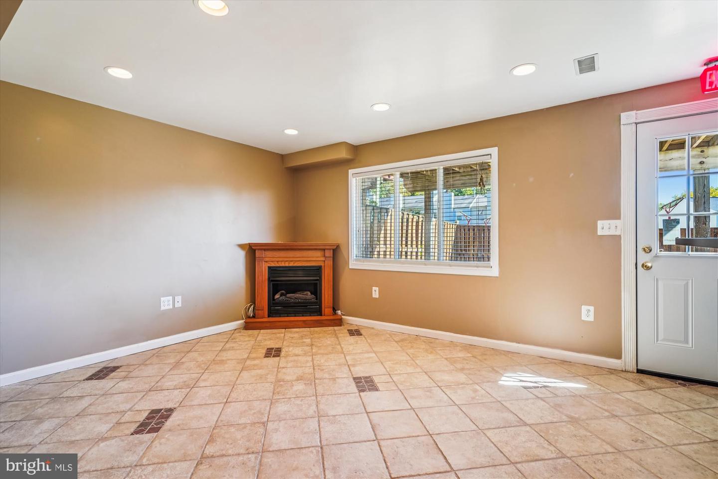 14740 WINDING LOOP, WOODBRIDGE, Virginia 22191, 3 Bedrooms Bedrooms, 12 Rooms Rooms,1 BathroomBathrooms,Residential,For sale,14740 WINDING LOOP,VAPW2106346 MLS # VAPW2106346 14740 WINDING LOOP, WOODBRIDGE, Virginia 22191, 3 Bedrooms Bedrooms, 12 Rooms Rooms,1 BathroomBathrooms,Residential,For sale,14740 WINDING LOOP,VAPW2106346 MLS # VAPW2106346
