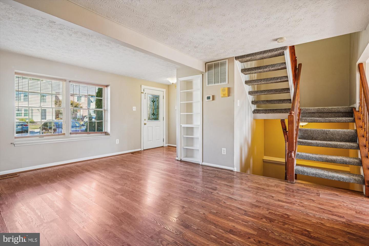 14740 WINDING LOOP, WOODBRIDGE, Virginia 22191, 3 Bedrooms Bedrooms, 12 Rooms Rooms,1 BathroomBathrooms,Residential,For sale,14740 WINDING LOOP,VAPW2106346 MLS # VAPW2106346 14740 WINDING LOOP, WOODBRIDGE, Virginia 22191, 3 Bedrooms Bedrooms, 12 Rooms Rooms,1 BathroomBathrooms,Residential,For sale,14740 WINDING LOOP,VAPW2106346 MLS # VAPW2106346