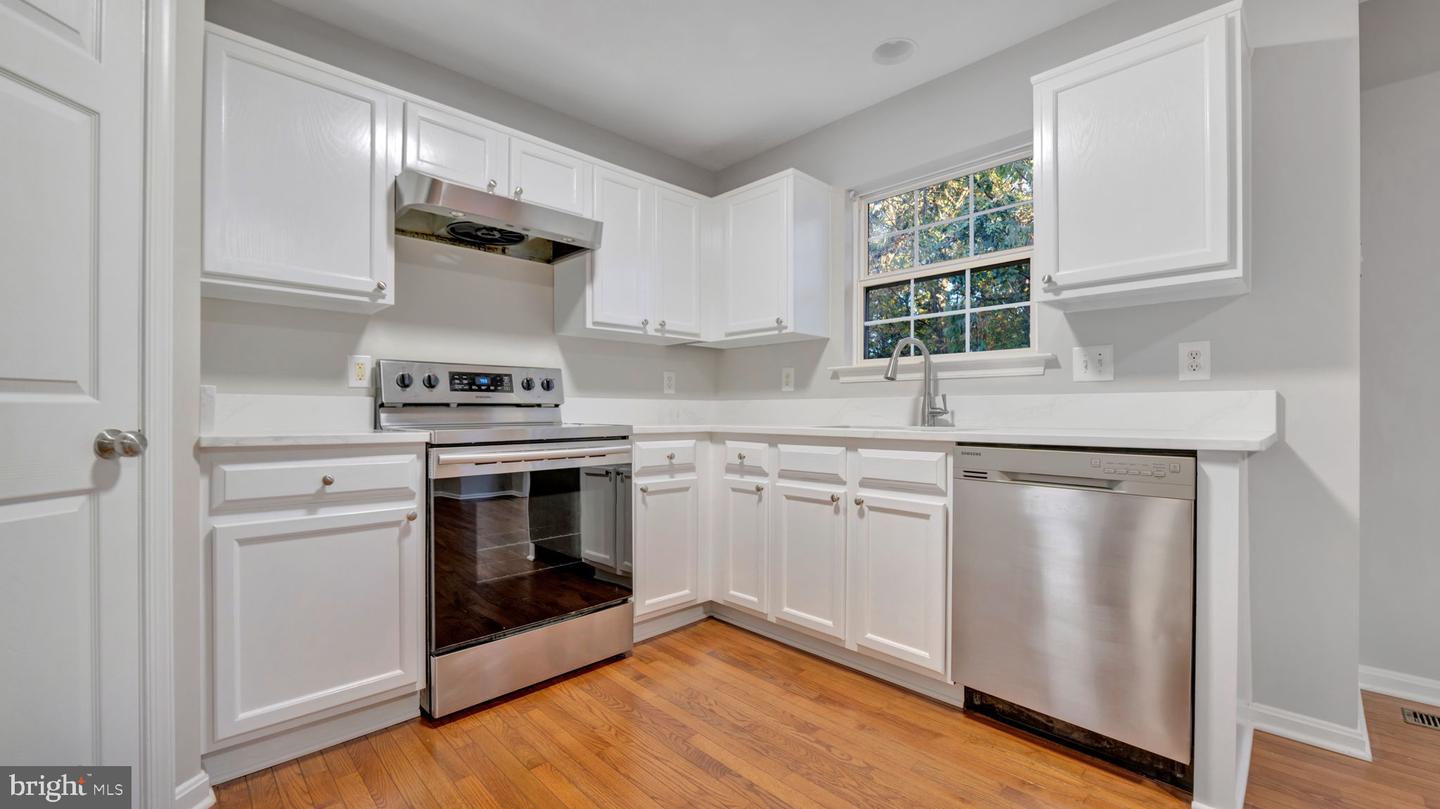 14214 CREEKBRANCH WAY, GAINESVILLE, Virginia 20155, 3 Bedrooms Bedrooms, ,2 BathroomsBathrooms,Residential,For sale,14214 CREEKBRANCH WAY,VAPW2106366 MLS # VAPW2106366 14214 CREEKBRANCH WAY, GAINESVILLE, Virginia 20155, 3 Bedrooms Bedrooms, ,2 BathroomsBathrooms,Residential,For sale,14214 CREEKBRANCH WAY,VAPW2106366 MLS # VAPW2106366