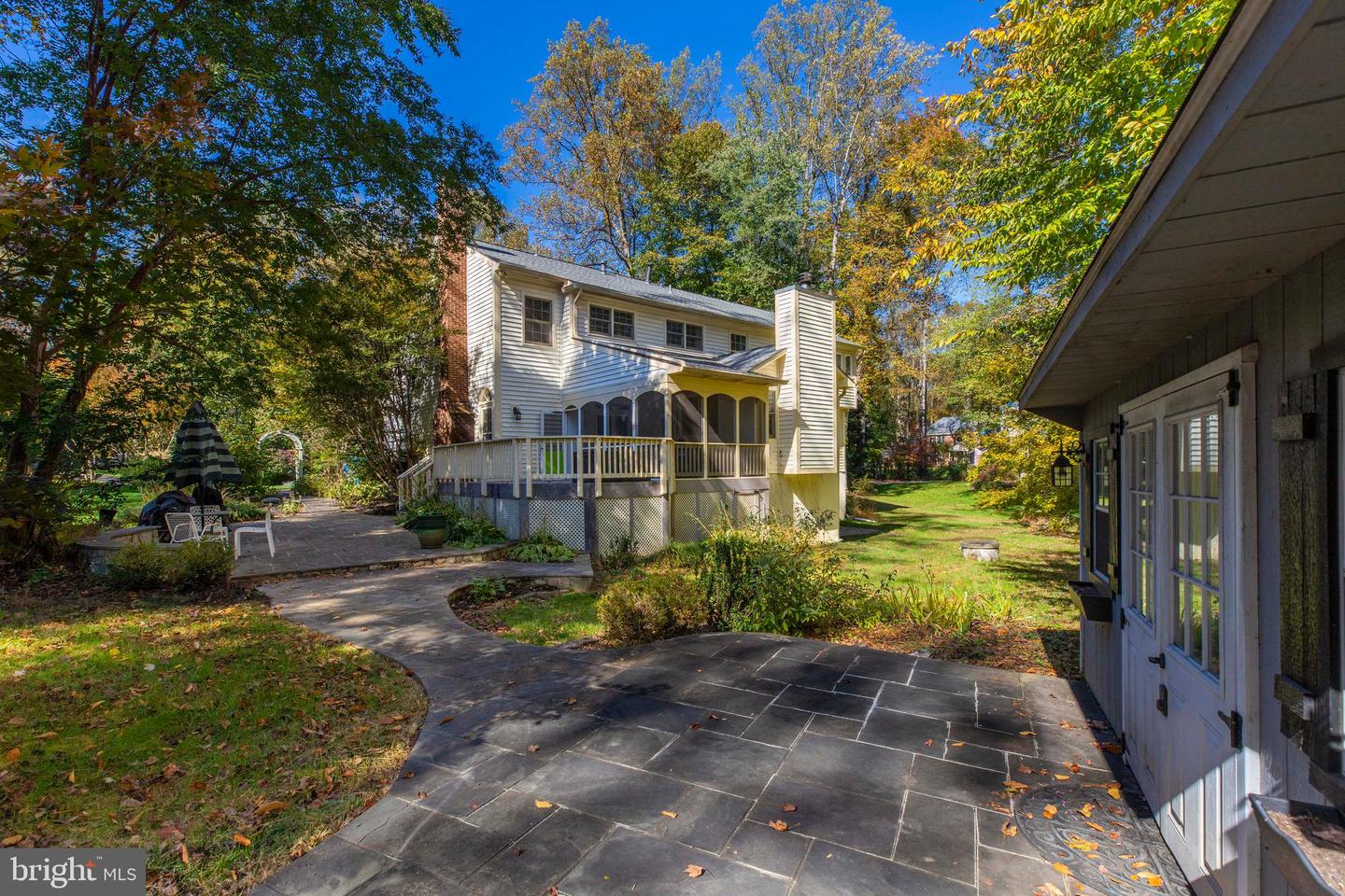 6305 BARSKY CT, FAIRFAX STATION, Virginia 22039, 4 Bedrooms Bedrooms, ,4 BathroomsBathrooms,Residential,For sale,6305 BARSKY CT,VAFX2275198 MLS # VAFX2275198 6305 BARSKY CT, FAIRFAX STATION, Virginia 22039, 4 Bedrooms Bedrooms, ,4 BathroomsBathrooms,Residential,For sale,6305 BARSKY CT,VAFX2275198 MLS # VAFX2275198