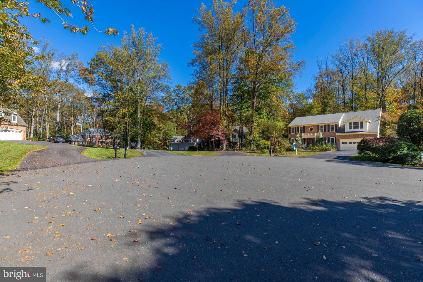 6305 BARSKY CT, FAIRFAX STATION, Virginia 22039, 4 Bedrooms Bedrooms, ,4 BathroomsBathrooms,Residential,For sale,6305 BARSKY CT,VAFX2275198 MLS # VAFX2275198 6305 BARSKY CT, FAIRFAX STATION, Virginia 22039, 4 Bedrooms Bedrooms, ,4 BathroomsBathrooms,Residential,For sale,6305 BARSKY CT,VAFX2275198 MLS # VAFX2275198