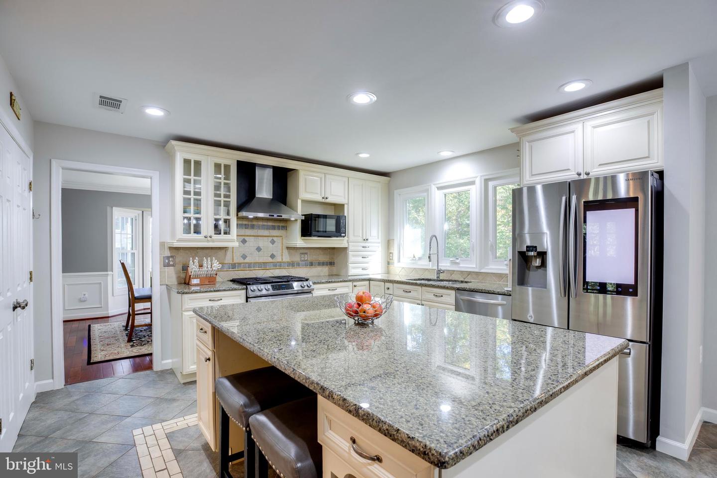 6305 BARSKY CT, FAIRFAX STATION, Virginia 22039, 4 Bedrooms Bedrooms, ,4 BathroomsBathrooms,Residential,For sale,6305 BARSKY CT,VAFX2275198 MLS # VAFX2275198 6305 BARSKY CT, FAIRFAX STATION, Virginia 22039, 4 Bedrooms Bedrooms, ,4 BathroomsBathrooms,Residential,For sale,6305 BARSKY CT,VAFX2275198 MLS # VAFX2275198