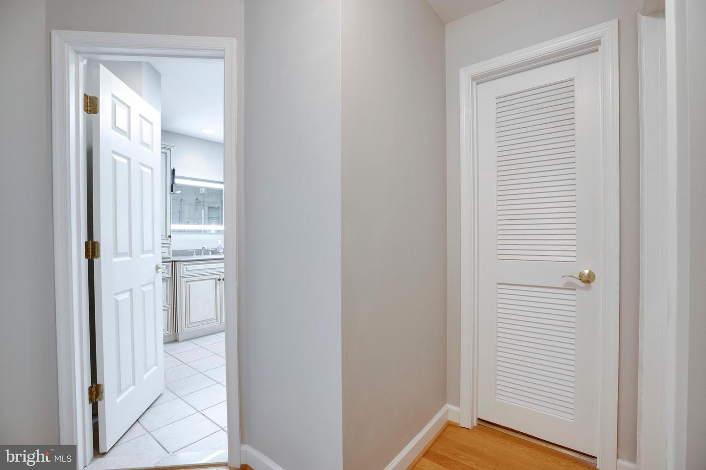 6305 BARSKY CT, FAIRFAX STATION, Virginia 22039, 4 Bedrooms Bedrooms, ,4 BathroomsBathrooms,Residential,For sale,6305 BARSKY CT,VAFX2275198 MLS # VAFX2275198 6305 BARSKY CT, FAIRFAX STATION, Virginia 22039, 4 Bedrooms Bedrooms, ,4 BathroomsBathrooms,Residential,For sale,6305 BARSKY CT,VAFX2275198 MLS # VAFX2275198