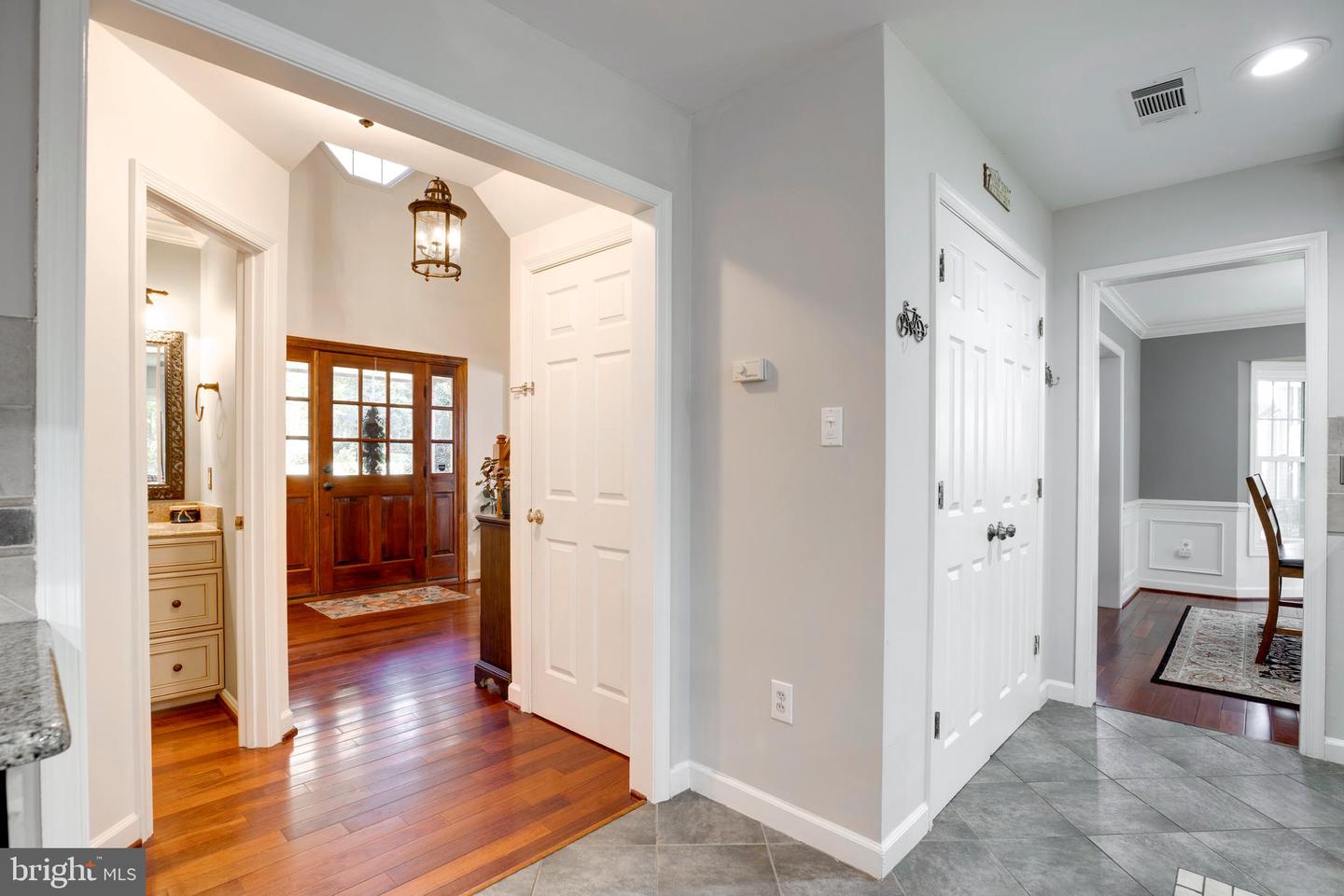 6305 BARSKY CT, FAIRFAX STATION, Virginia 22039, 4 Bedrooms Bedrooms, ,4 BathroomsBathrooms,Residential,For sale,6305 BARSKY CT,VAFX2275198 MLS # VAFX2275198 6305 BARSKY CT, FAIRFAX STATION, Virginia 22039, 4 Bedrooms Bedrooms, ,4 BathroomsBathrooms,Residential,For sale,6305 BARSKY CT,VAFX2275198 MLS # VAFX2275198