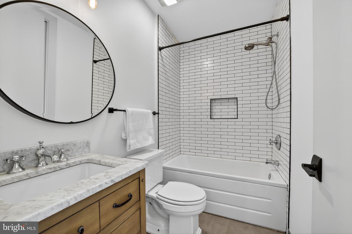 774 GIRARD ST NW #2W, WASHINGTON, District Of Columbia 20001, 2 Bedrooms Bedrooms, ,2 BathroomsBathrooms,Residential,For sale,774 GIRARD ST NW #2W,DCDC2227890 MLS # DCDC2227890 774 GIRARD ST NW #2W, WASHINGTON, District Of Columbia 20001, 2 Bedrooms Bedrooms, ,2 BathroomsBathrooms,Residential,For sale,774 GIRARD ST NW #2W,DCDC2227890 MLS # DCDC2227890