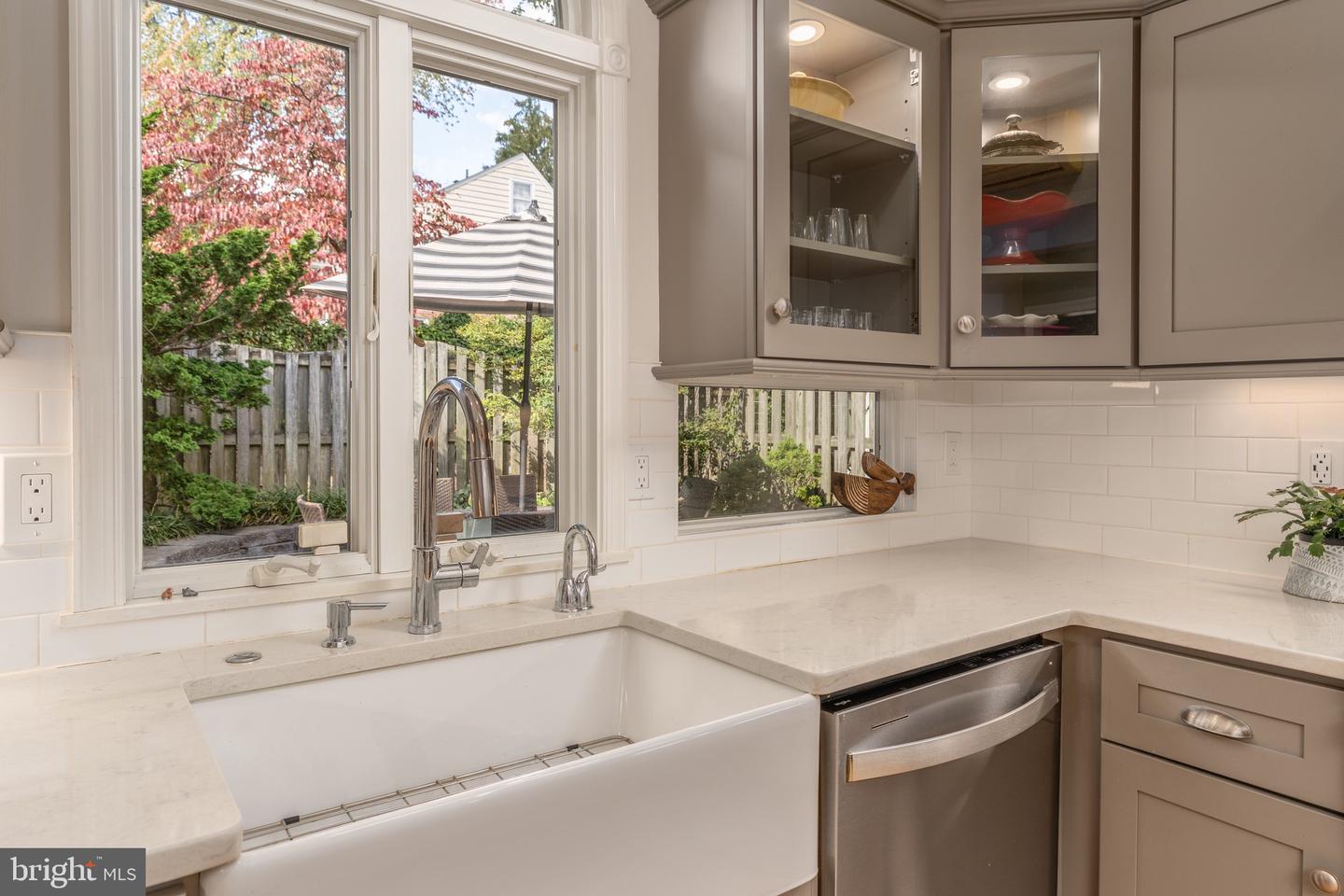 3051 LEGATION ST NW, WASHINGTON, District Of Columbia 20015, 3 Bedrooms Bedrooms, ,2 BathroomsBathrooms,Residential,For sale,3051 LEGATION ST NW,DCDC2227894 MLS # DCDC2227894 3051 LEGATION ST NW, WASHINGTON, District Of Columbia 20015, 3 Bedrooms Bedrooms, ,2 BathroomsBathrooms,Residential,For sale,3051 LEGATION ST NW,DCDC2227894 MLS # DCDC2227894