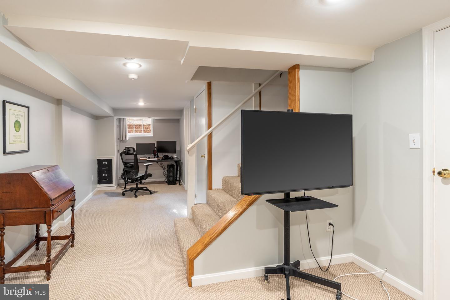 3051 LEGATION ST NW, WASHINGTON, District Of Columbia 20015, 3 Bedrooms Bedrooms, ,2 BathroomsBathrooms,Residential,For sale,3051 LEGATION ST NW,DCDC2227894 MLS # DCDC2227894 3051 LEGATION ST NW, WASHINGTON, District Of Columbia 20015, 3 Bedrooms Bedrooms, ,2 BathroomsBathrooms,Residential,For sale,3051 LEGATION ST NW,DCDC2227894 MLS # DCDC2227894