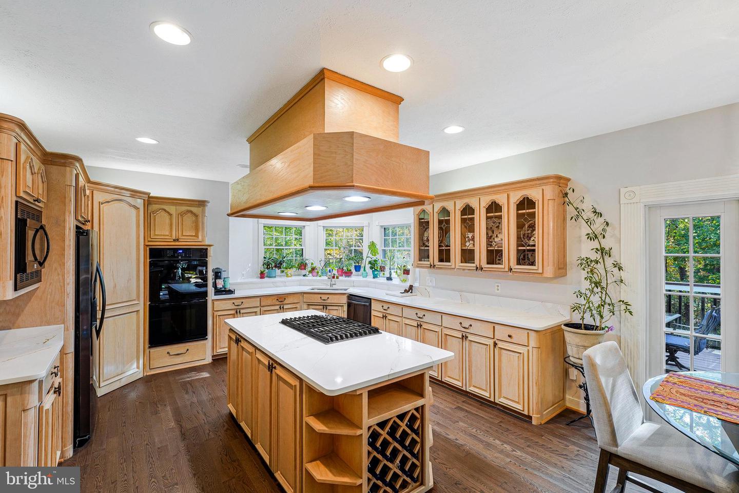 6507 BURKE WOODS DR, BURKE, Virginia 22015, 5 Bedrooms Bedrooms, ,5 BathroomsBathrooms,Residential,For sale,6507 BURKE WOODS DR,VAFX2275470 MLS # VAFX2275470 6507 BURKE WOODS DR, BURKE, Virginia 22015, 5 Bedrooms Bedrooms, ,5 BathroomsBathrooms,Residential,For sale,6507 BURKE WOODS DR,VAFX2275470 MLS # VAFX2275470