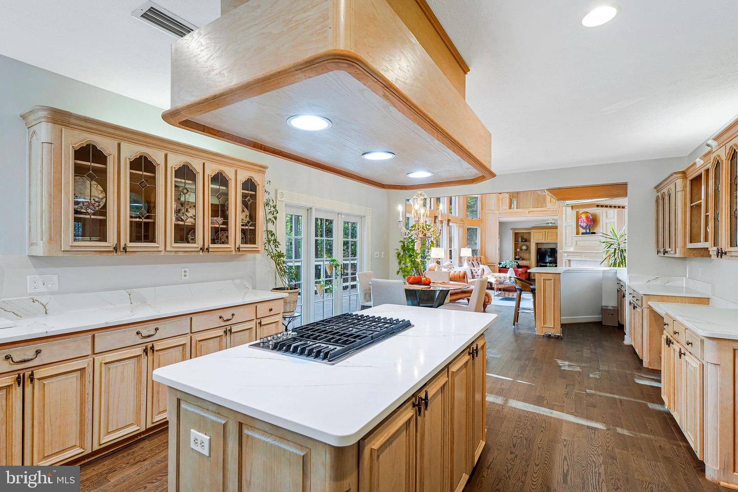 6507 BURKE WOODS DR, BURKE, Virginia 22015, 5 Bedrooms Bedrooms, ,5 BathroomsBathrooms,Residential,For sale,6507 BURKE WOODS DR,VAFX2275470 MLS # VAFX2275470 6507 BURKE WOODS DR, BURKE, Virginia 22015, 5 Bedrooms Bedrooms, ,5 BathroomsBathrooms,Residential,For sale,6507 BURKE WOODS DR,VAFX2275470 MLS # VAFX2275470