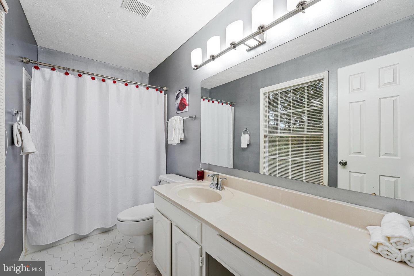 6507 BURKE WOODS DR, BURKE, Virginia 22015, 5 Bedrooms Bedrooms, ,5 BathroomsBathrooms,Residential,For sale,6507 BURKE WOODS DR,VAFX2275470 MLS # VAFX2275470 6507 BURKE WOODS DR, BURKE, Virginia 22015, 5 Bedrooms Bedrooms, ,5 BathroomsBathrooms,Residential,For sale,6507 BURKE WOODS DR,VAFX2275470 MLS # VAFX2275470