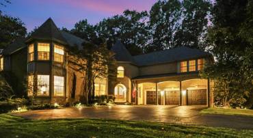 6507 BURKE WOODS DR, BURKE, Virginia 22015, 5 Bedrooms Bedrooms, ,5 BathroomsBathrooms,Residential,For sale,6507 BURKE WOODS DR,VAFX2275470 MLS # VAFX2275470
