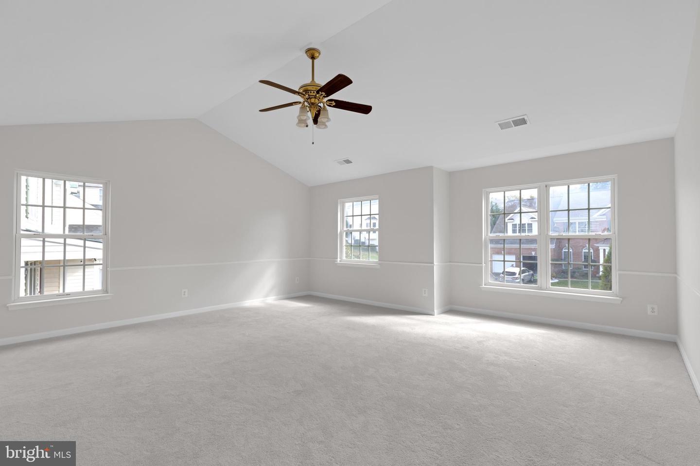 8566 BRICKSHIRE LN, MANASSAS, Virginia 20112, 4 Bedrooms Bedrooms, ,3 BathroomsBathrooms,Residential,For sale,8566 BRICKSHIRE LN,VAPW2106384 MLS # VAPW2106384