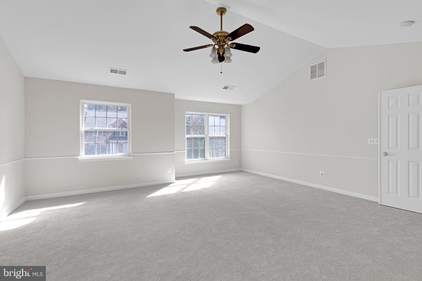 8566 BRICKSHIRE LN, MANASSAS, Virginia 20112, 4 Bedrooms Bedrooms, ,3 BathroomsBathrooms,Residential,For sale,8566 BRICKSHIRE LN,VAPW2106384 MLS # VAPW2106384