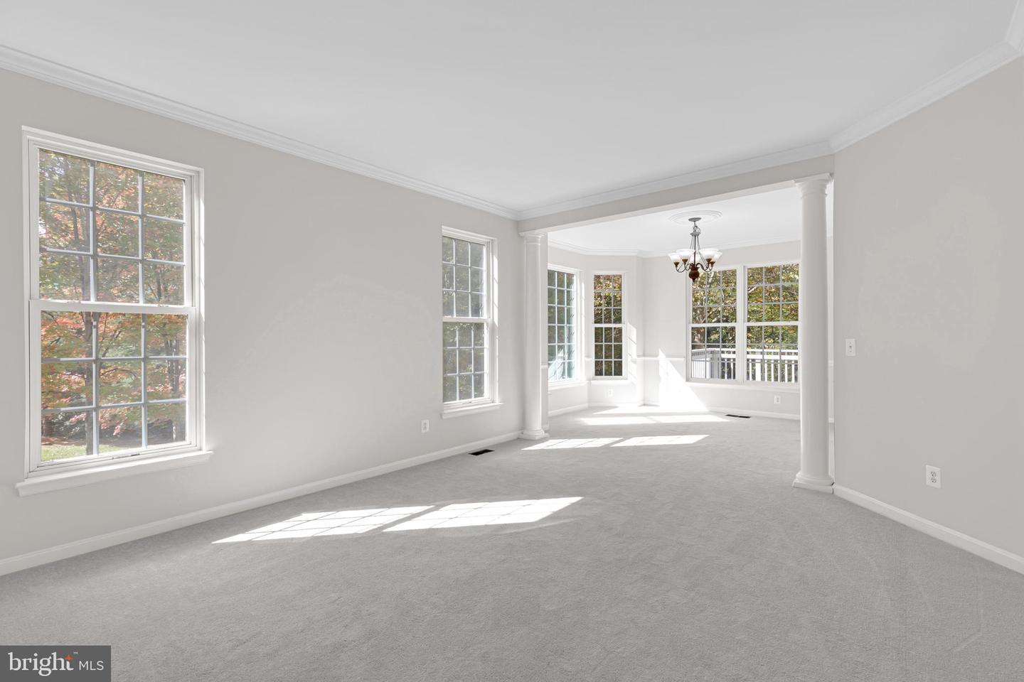 8566 BRICKSHIRE LN, MANASSAS, Virginia 20112, 4 Bedrooms Bedrooms, ,3 BathroomsBathrooms,Residential,For sale,8566 BRICKSHIRE LN,VAPW2106384 MLS # VAPW2106384