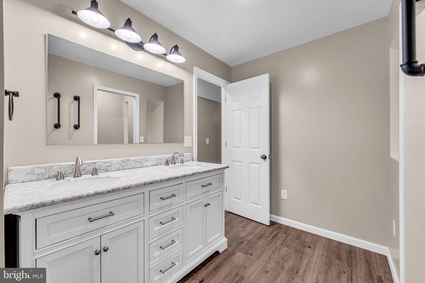 10696 MOORE DR, MANASSAS, Virginia 20111, 5 Bedrooms Bedrooms, ,3 BathroomsBathrooms,Residential,For sale,10696 MOORE DR,VAPW2106388 MLS # VAPW2106388 10696 MOORE DR, MANASSAS, Virginia 20111, 5 Bedrooms Bedrooms, ,3 BathroomsBathrooms,Residential,For sale,10696 MOORE DR,VAPW2106388 MLS # VAPW2106388