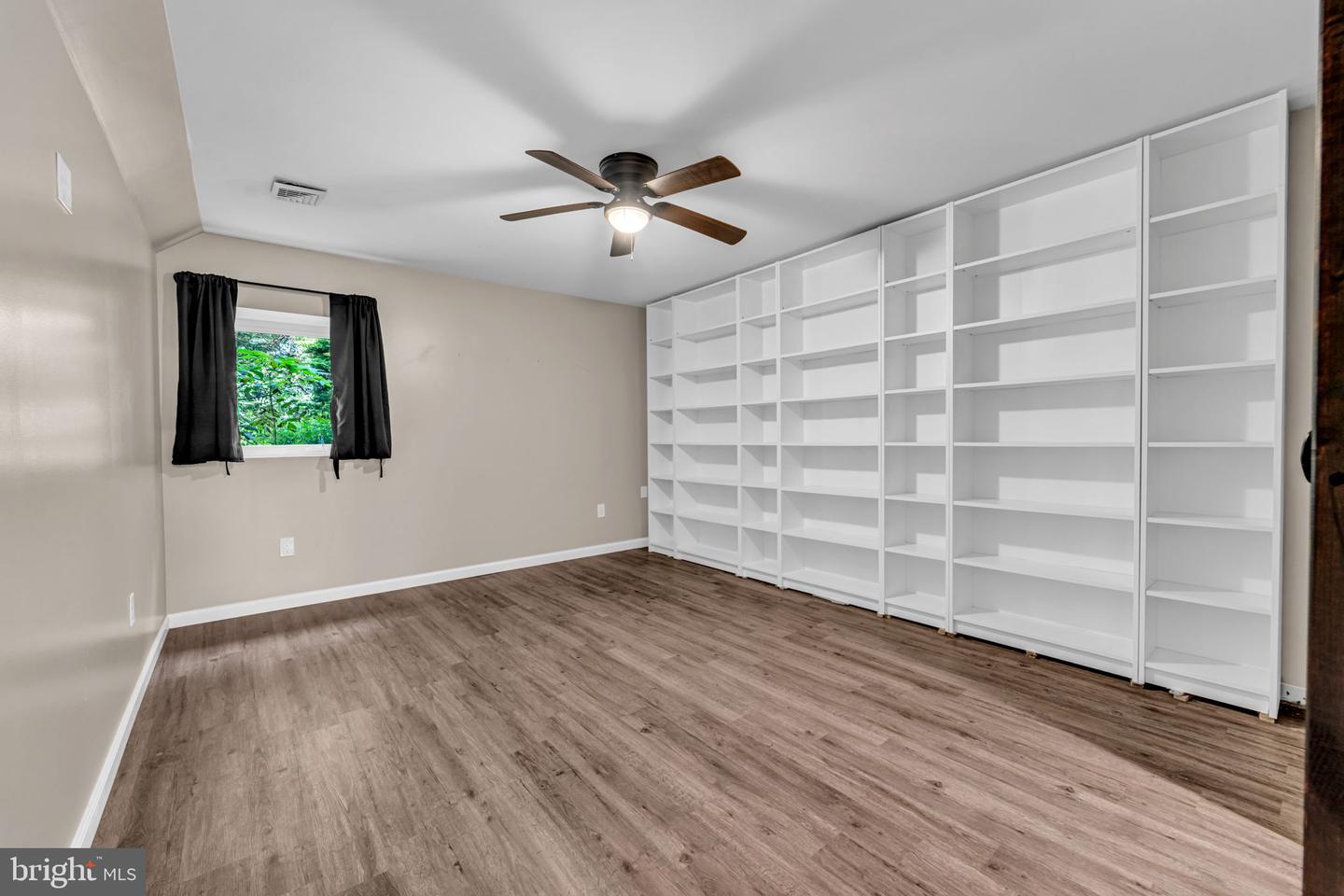 10696 MOORE DR, MANASSAS, Virginia 20111, 5 Bedrooms Bedrooms, ,3 BathroomsBathrooms,Residential,For sale,10696 MOORE DR,VAPW2106388 MLS # VAPW2106388 10696 MOORE DR, MANASSAS, Virginia 20111, 5 Bedrooms Bedrooms, ,3 BathroomsBathrooms,Residential,For sale,10696 MOORE DR,VAPW2106388 MLS # VAPW2106388