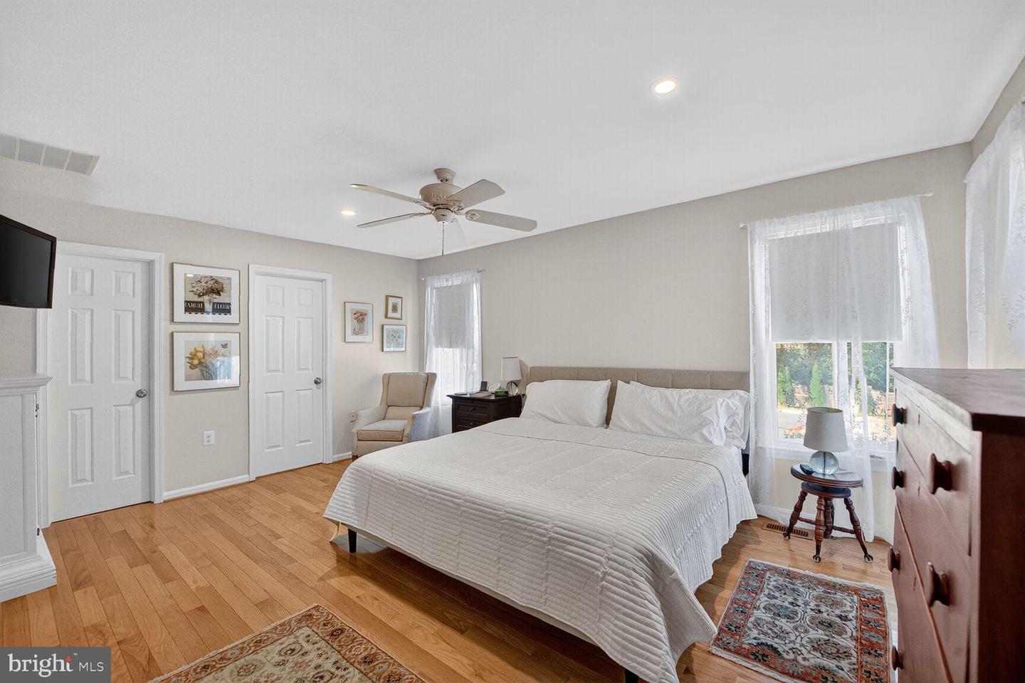 35570 SASSAFRAS DR, ROUND HILL, Virginia 20141, 3 Bedrooms Bedrooms, 5 Rooms Rooms,2 BathroomsBathrooms,Residential,For sale,35570 SASSAFRAS DR,VALO2109350 MLS # VALO2109350