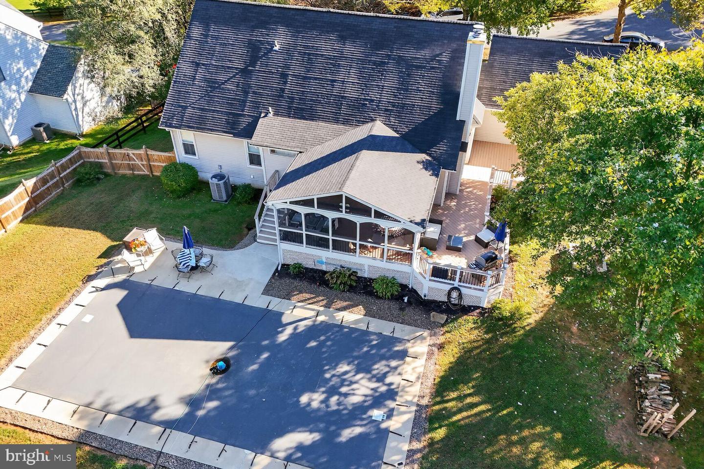 35570 SASSAFRAS DR, ROUND HILL, Virginia 20141, 3 Bedrooms Bedrooms, 5 Rooms Rooms,2 BathroomsBathrooms,Residential,For sale,35570 SASSAFRAS DR,VALO2109350 MLS # VALO2109350