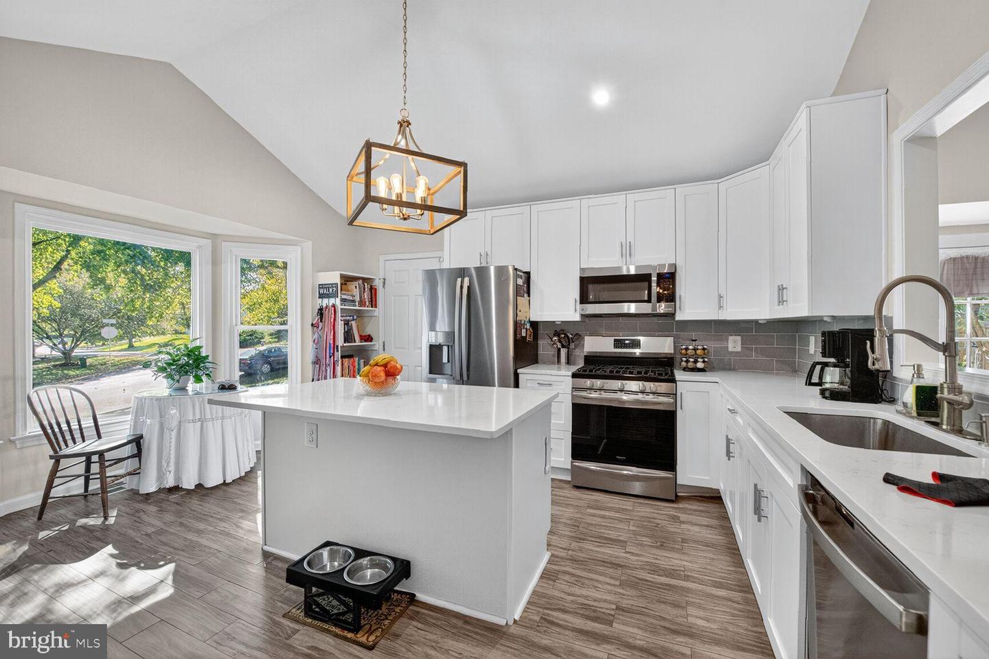 35570 SASSAFRAS DR, ROUND HILL, Virginia 20141, 3 Bedrooms Bedrooms, 5 Rooms Rooms,2 BathroomsBathrooms,Residential,For sale,35570 SASSAFRAS DR,VALO2109350 MLS # VALO2109350