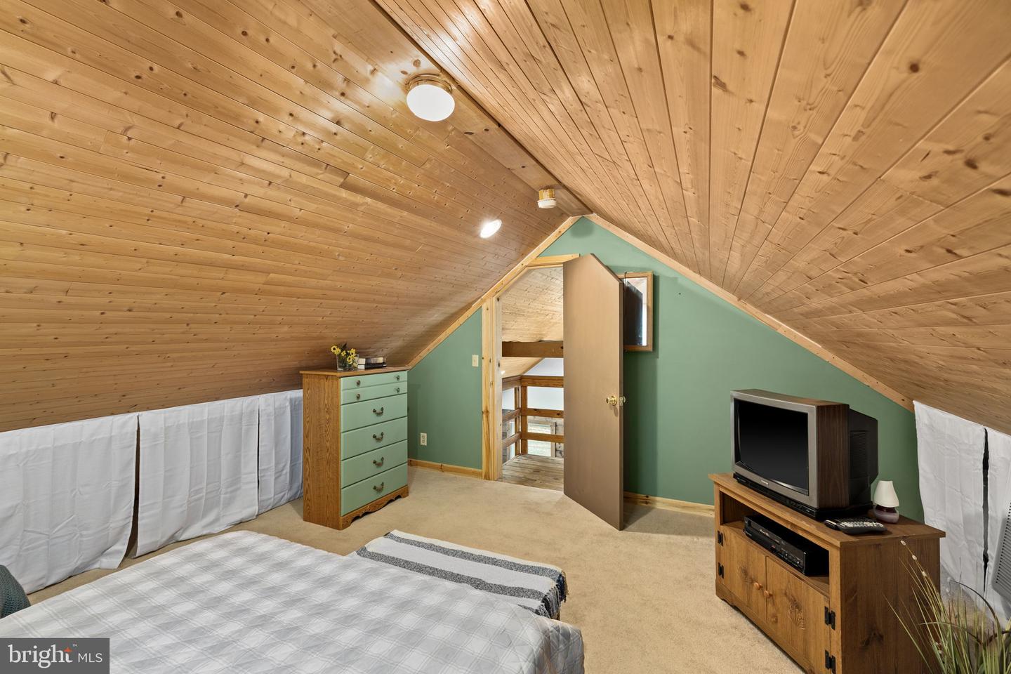 15404 DRUMMERS LN, ORANGE, Virginia 22960, 2 Bedrooms Bedrooms, ,1 BathroomBathrooms,Residential,For sale,15404 DRUMMERS LN,VASP2037090 MLS # VASP2037090 15404 DRUMMERS LN, ORANGE, Virginia 22960, 2 Bedrooms Bedrooms, ,1 BathroomBathrooms,Residential,For sale,15404 DRUMMERS LN,VASP2037090 MLS # VASP2037090
