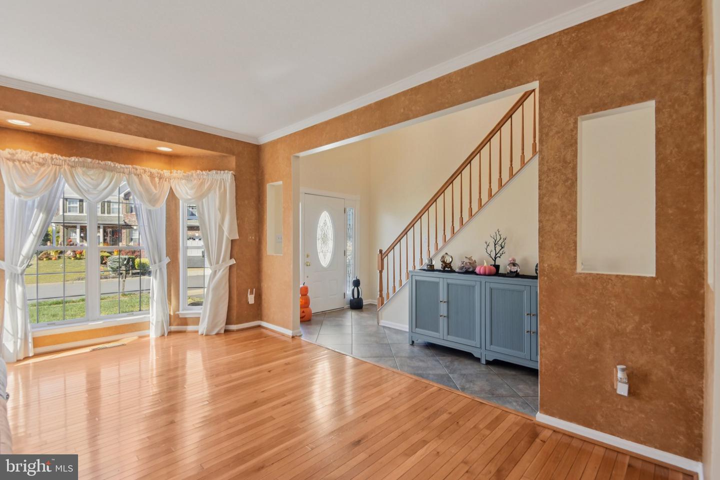 9101 SAINSBURY CT, BRISTOW, Virginia 20136, 5 Bedrooms Bedrooms, ,3 BathroomsBathrooms,Residential,For sale,9101 SAINSBURY CT,VAPW2106428 MLS # VAPW2106428 9101 SAINSBURY CT, BRISTOW, Virginia 20136, 5 Bedrooms Bedrooms, ,3 BathroomsBathrooms,Residential,For sale,9101 SAINSBURY CT,VAPW2106428 MLS # VAPW2106428