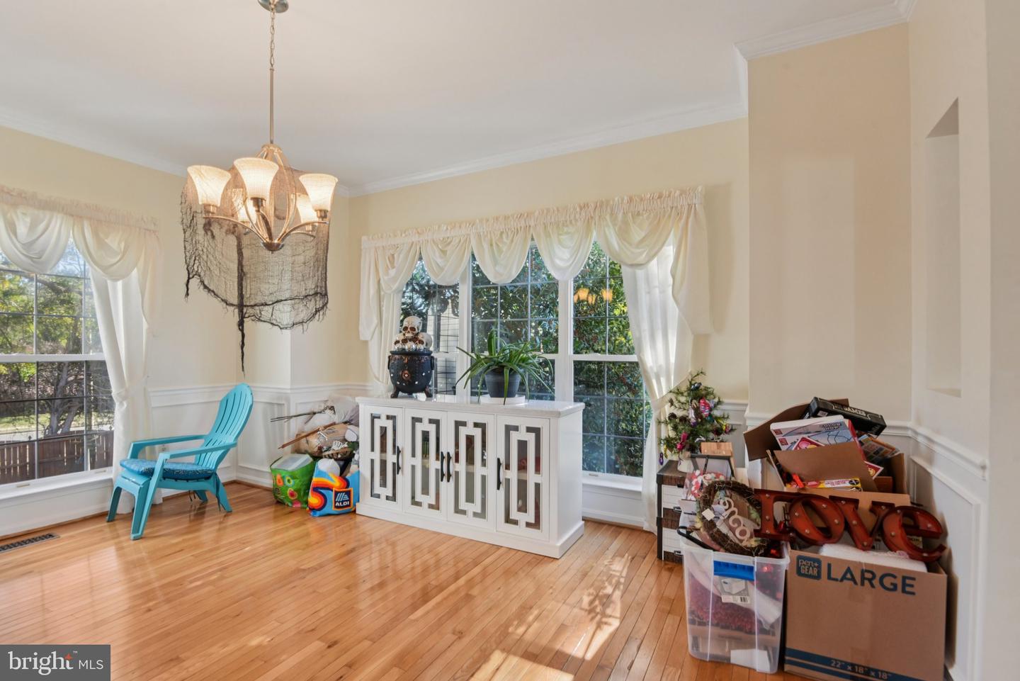 9101 SAINSBURY CT, BRISTOW, Virginia 20136, 5 Bedrooms Bedrooms, ,3 BathroomsBathrooms,Residential,For sale,9101 SAINSBURY CT,VAPW2106428 MLS # VAPW2106428 9101 SAINSBURY CT, BRISTOW, Virginia 20136, 5 Bedrooms Bedrooms, ,3 BathroomsBathrooms,Residential,For sale,9101 SAINSBURY CT,VAPW2106428 MLS # VAPW2106428
