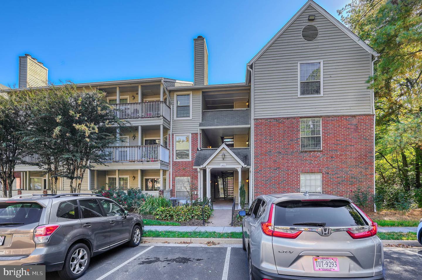 3922 PENDERVIEW DR #305, FAIRFAX, Virginia 22033, 1 Bedroom Bedrooms, ,1 BathroomBathrooms,Residential,For sale,3922 PENDERVIEW DR #305,VAFX2275460 MLS # VAFX2275460 3922 PENDERVIEW DR #305, FAIRFAX, Virginia 22033, 1 Bedroom Bedrooms, ,1 BathroomBathrooms,Residential,For sale,3922 PENDERVIEW DR #305,VAFX2275460 MLS # VAFX2275460