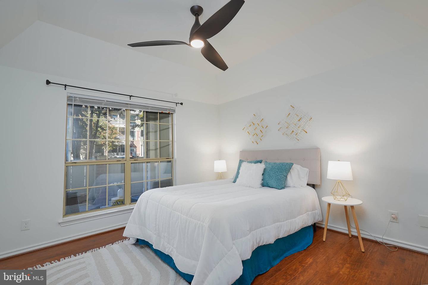 3922 PENDERVIEW DR #305, FAIRFAX, Virginia 22033, 1 Bedroom Bedrooms, ,1 BathroomBathrooms,Residential,For sale,3922 PENDERVIEW DR #305,VAFX2275460 MLS # VAFX2275460 3922 PENDERVIEW DR #305, FAIRFAX, Virginia 22033, 1 Bedroom Bedrooms, ,1 BathroomBathrooms,Residential,For sale,3922 PENDERVIEW DR #305,VAFX2275460 MLS # VAFX2275460