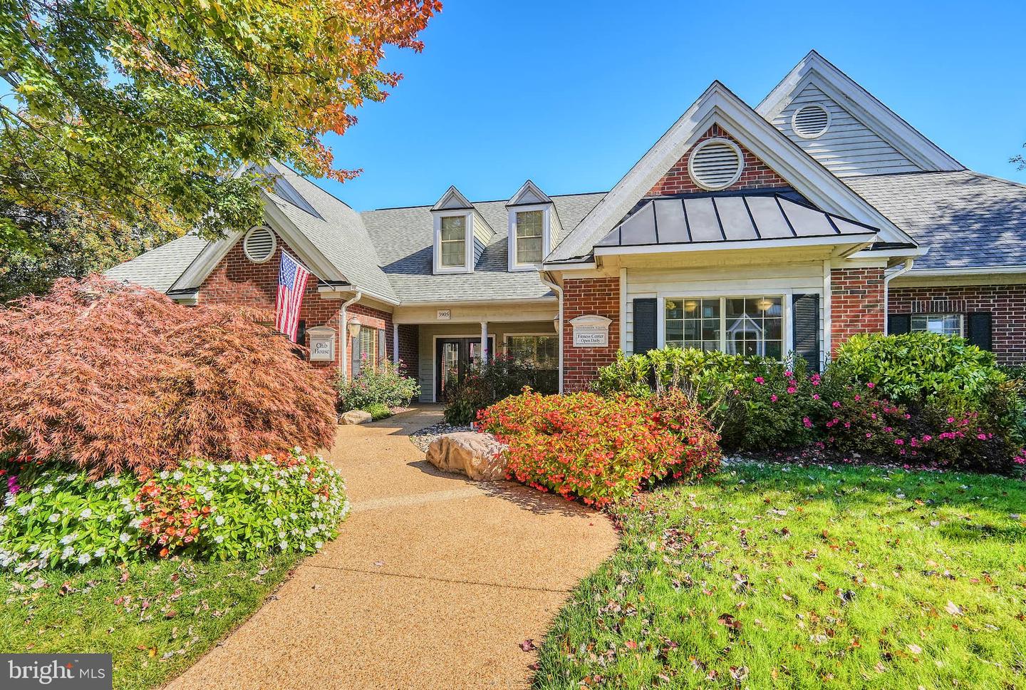 3922 PENDERVIEW DR #305, FAIRFAX, Virginia 22033, 1 Bedroom Bedrooms, ,1 BathroomBathrooms,Residential,For sale,3922 PENDERVIEW DR #305,VAFX2275460 MLS # VAFX2275460 3922 PENDERVIEW DR #305, FAIRFAX, Virginia 22033, 1 Bedroom Bedrooms, ,1 BathroomBathrooms,Residential,For sale,3922 PENDERVIEW DR #305,VAFX2275460 MLS # VAFX2275460