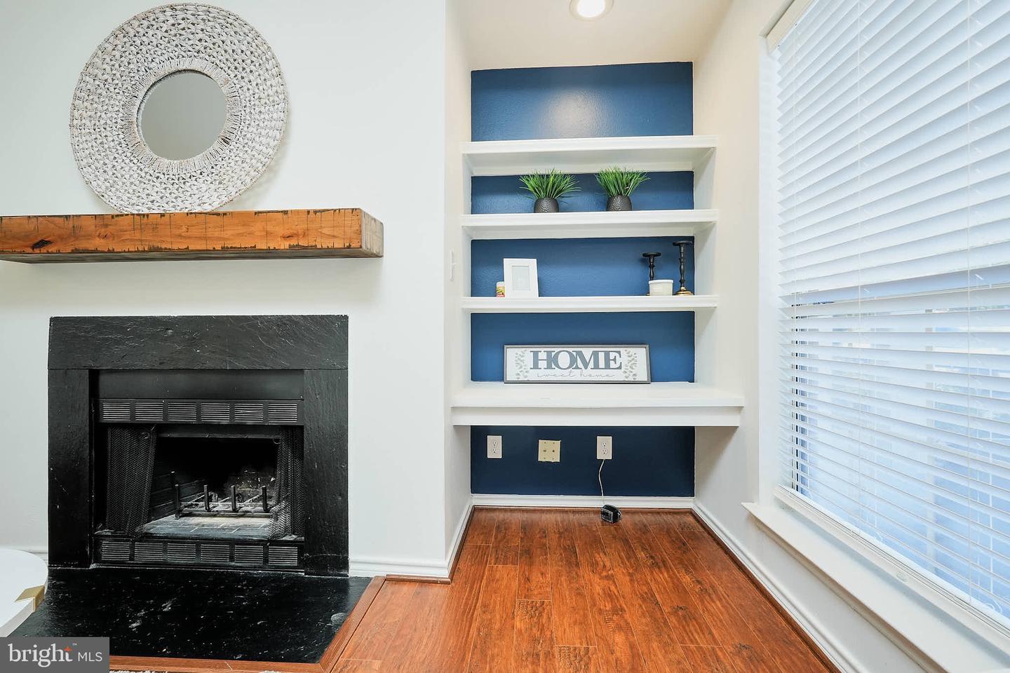 3922 PENDERVIEW DR #305, FAIRFAX, Virginia 22033, 1 Bedroom Bedrooms, ,1 BathroomBathrooms,Residential,For sale,3922 PENDERVIEW DR #305,VAFX2275460 MLS # VAFX2275460 3922 PENDERVIEW DR #305, FAIRFAX, Virginia 22033, 1 Bedroom Bedrooms, ,1 BathroomBathrooms,Residential,For sale,3922 PENDERVIEW DR #305,VAFX2275460 MLS # VAFX2275460