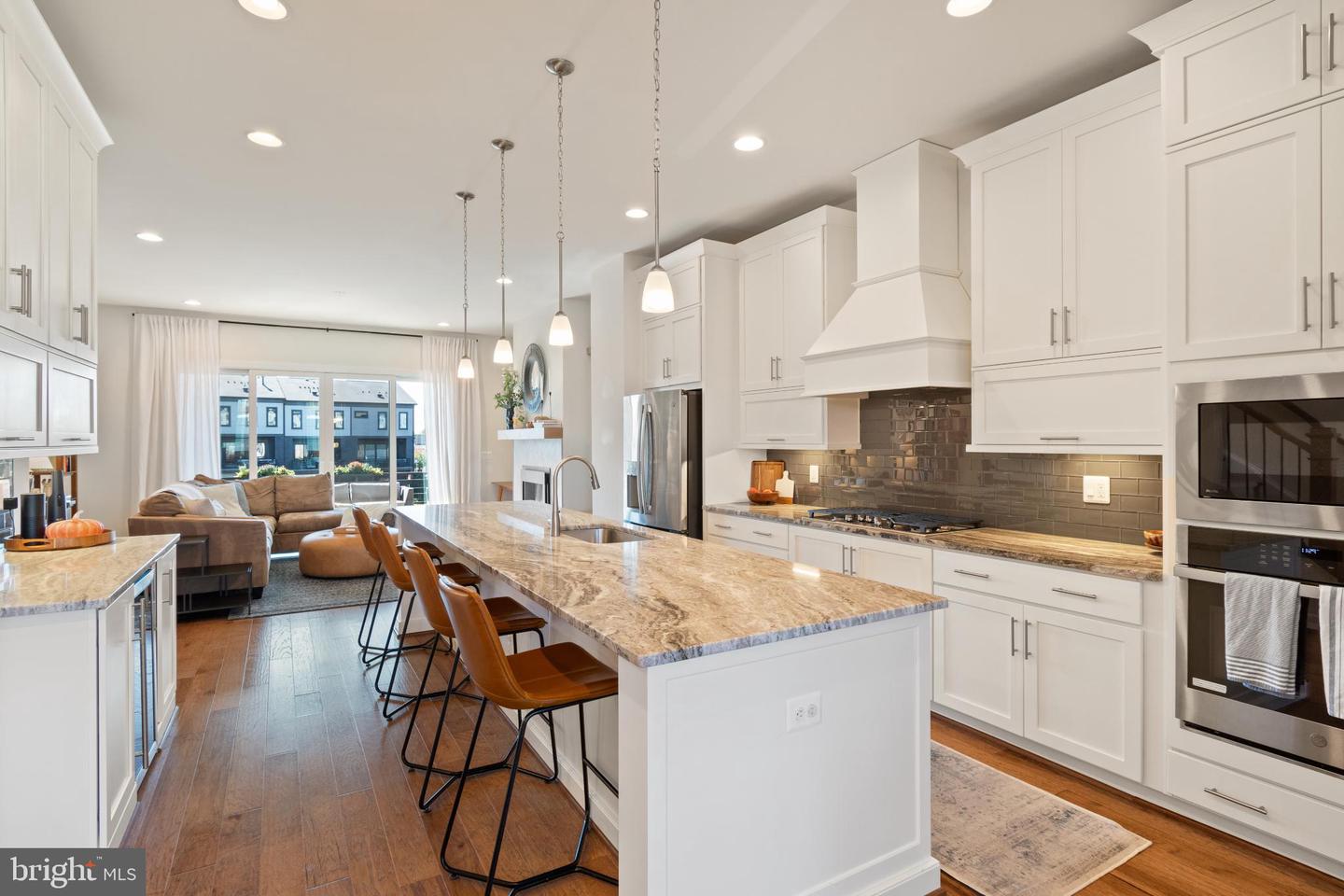 20287 SAVIN HILL DR, ASHBURN, Virginia 20147, 4 Bedrooms Bedrooms, 14 Rooms Rooms,3 BathroomsBathrooms,Residential,For sale,20287 SAVIN HILL DR,VALO2109374 MLS # VALO2109374