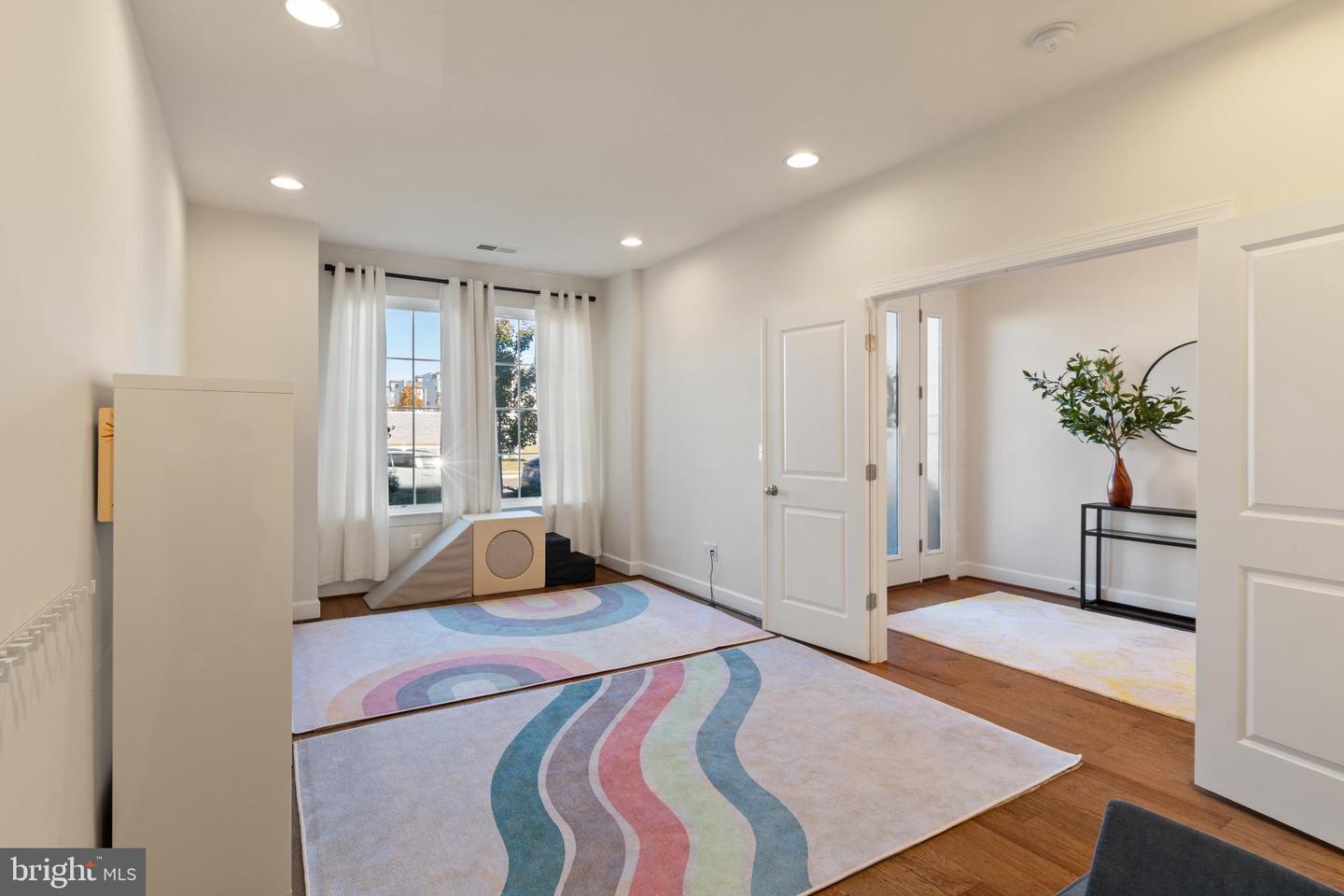 20287 SAVIN HILL DR, ASHBURN, Virginia 20147, 4 Bedrooms Bedrooms, 14 Rooms Rooms,3 BathroomsBathrooms,Residential,For sale,20287 SAVIN HILL DR,VALO2109374 MLS # VALO2109374