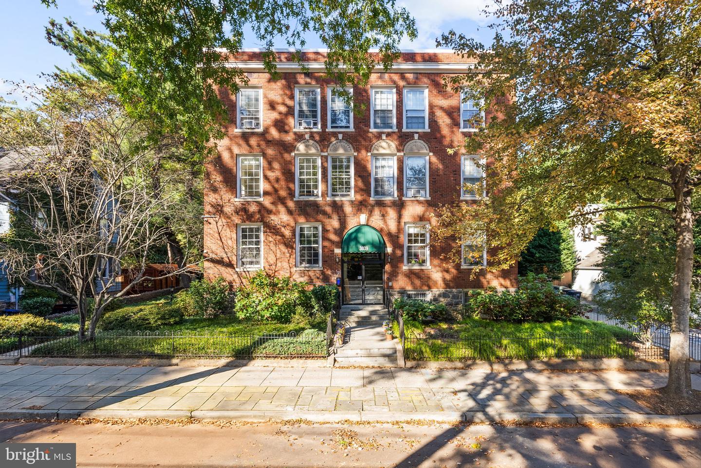 3039 MACOMB ST NW #35, WASHINGTON, District Of Columbia 20008, 1 Bedroom Bedrooms, ,1 BathroomBathrooms,Residential,For sale,3039 MACOMB ST NW #35,DCDC2228110 MLS # DCDC2228110 3039 MACOMB ST NW #35, WASHINGTON, District Of Columbia 20008, 1 Bedroom Bedrooms, ,1 BathroomBathrooms,Residential,For sale,3039 MACOMB ST NW #35,DCDC2228110 MLS # DCDC2228110