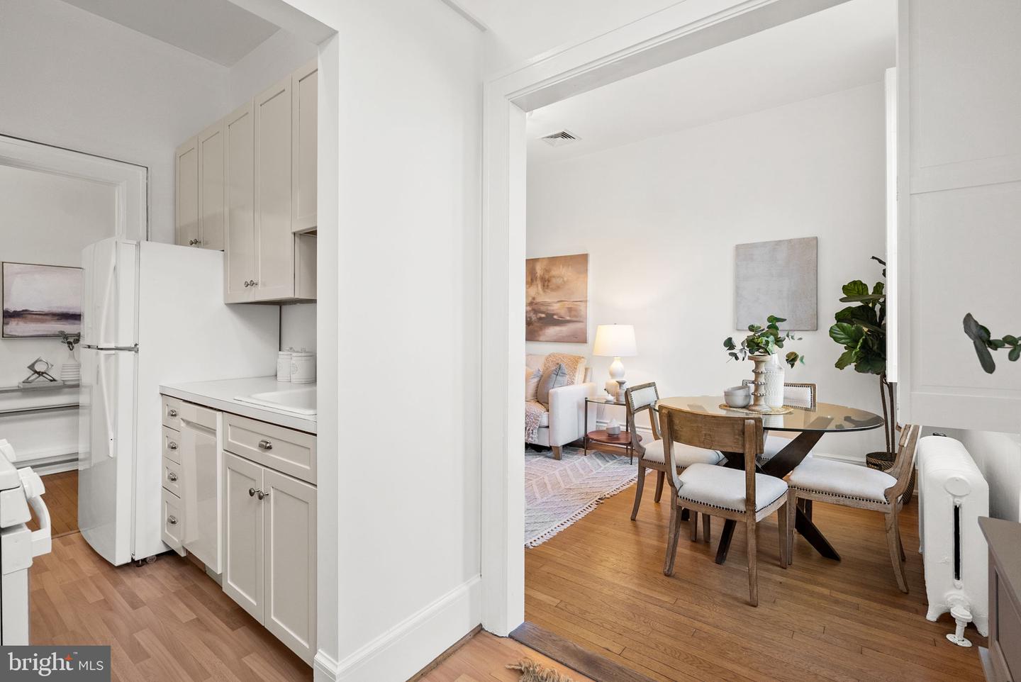 3039 MACOMB ST NW #35, WASHINGTON, District Of Columbia 20008, 1 Bedroom Bedrooms, ,1 BathroomBathrooms,Residential,For sale,3039 MACOMB ST NW #35,DCDC2228110 MLS # DCDC2228110 3039 MACOMB ST NW #35, WASHINGTON, District Of Columbia 20008, 1 Bedroom Bedrooms, ,1 BathroomBathrooms,Residential,For sale,3039 MACOMB ST NW #35,DCDC2228110 MLS # DCDC2228110