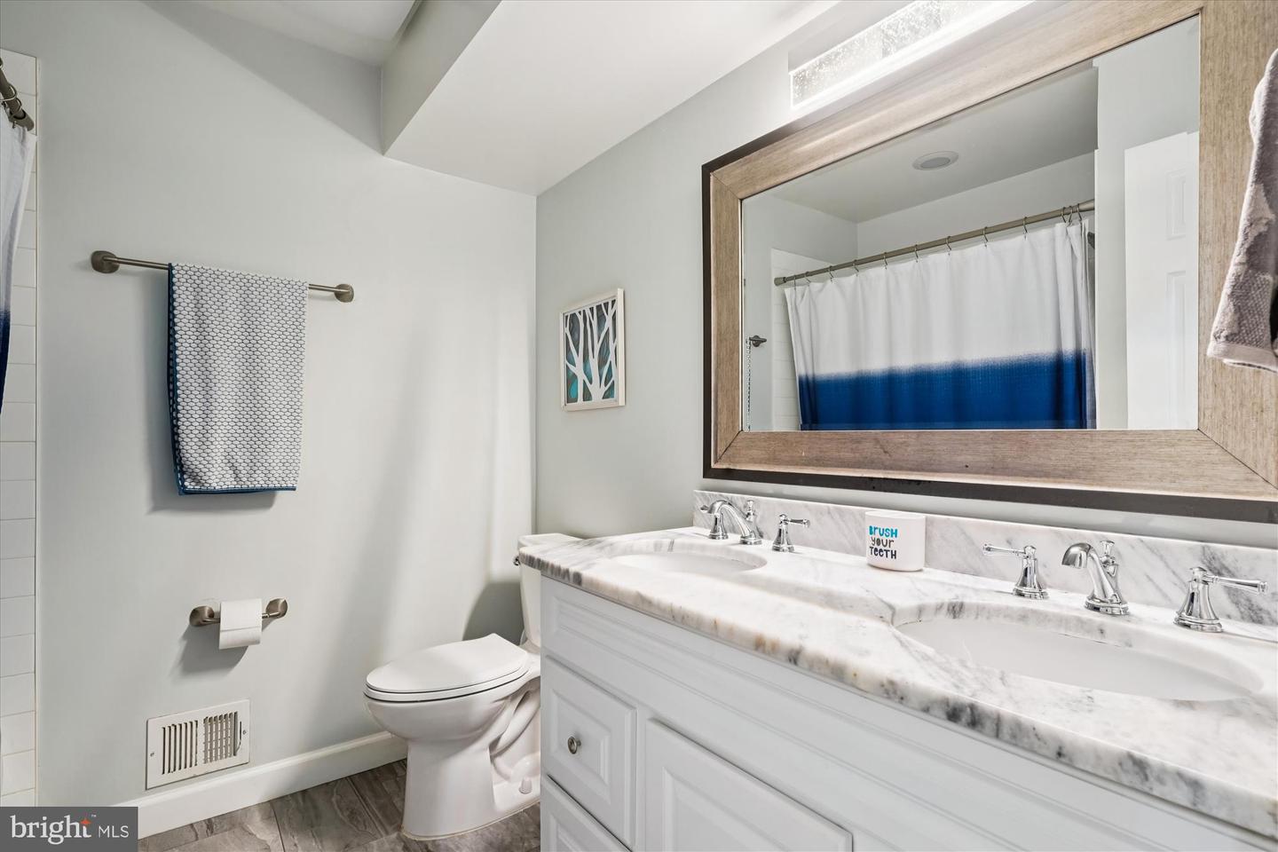 10919 SPURLOCK CT, FAIRFAX, Virginia 22032, 5 Bedrooms Bedrooms, ,3 BathroomsBathrooms,Residential,For sale,10919 SPURLOCK CT,VAFX2275392 MLS # VAFX2275392 10919 SPURLOCK CT, FAIRFAX, Virginia 22032, 5 Bedrooms Bedrooms, ,3 BathroomsBathrooms,Residential,For sale,10919 SPURLOCK CT,VAFX2275392 MLS # VAFX2275392